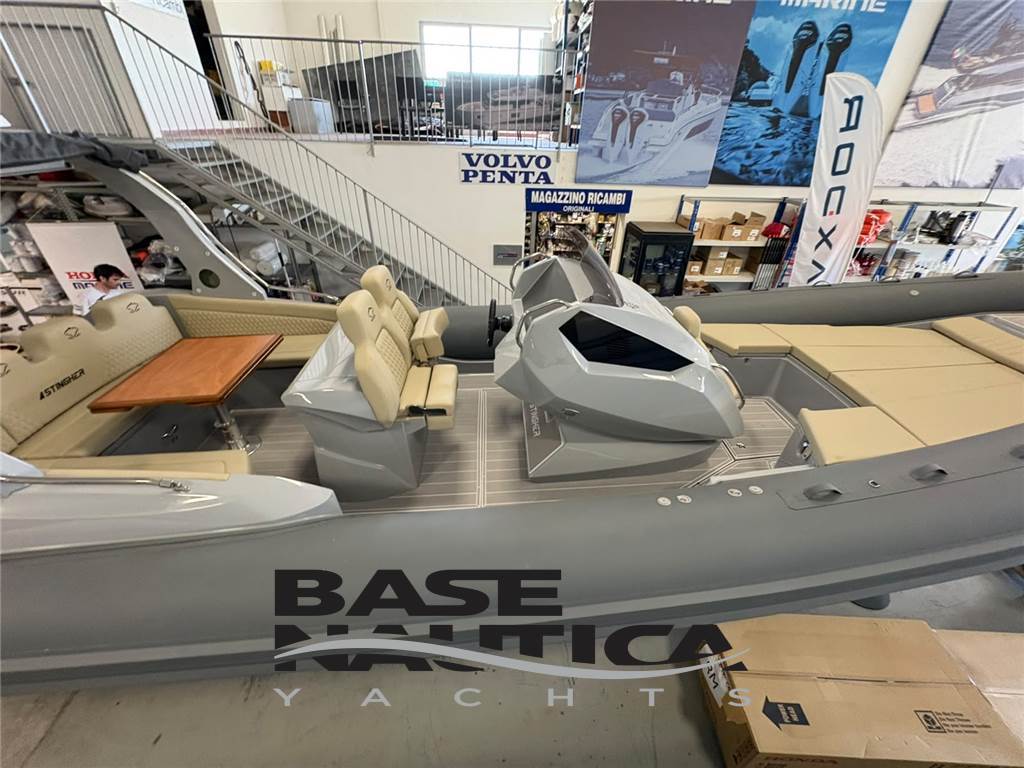 ITALBOATS STINGHER 32 GT