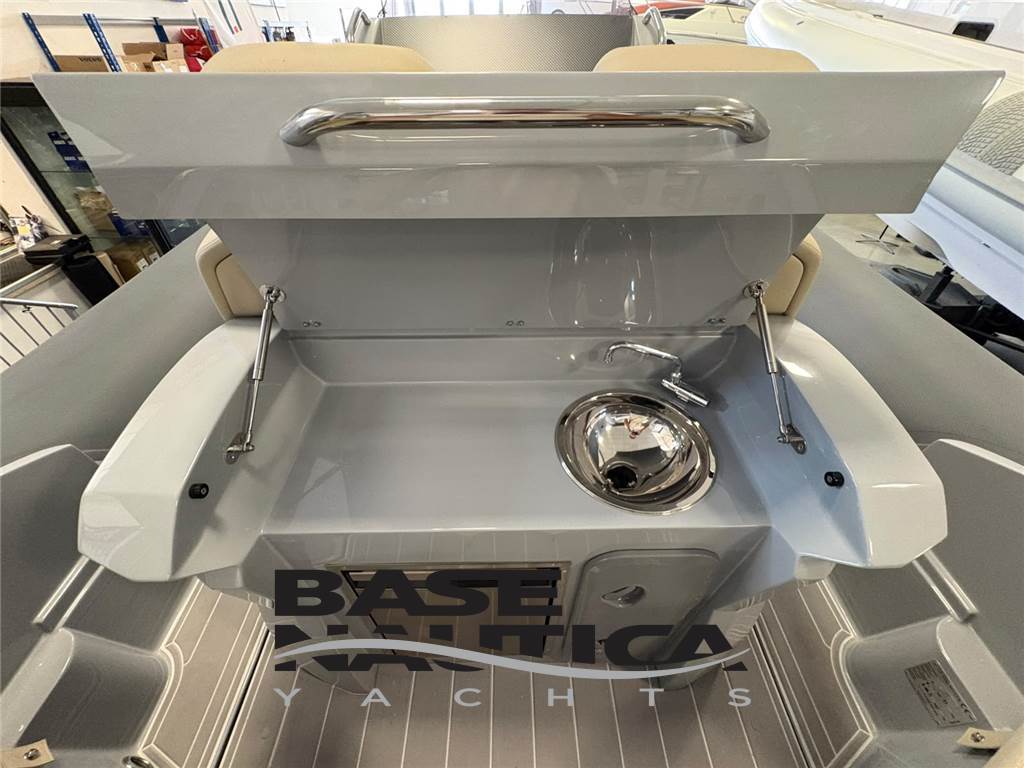 ITALBOATS STINGHER 32 GT