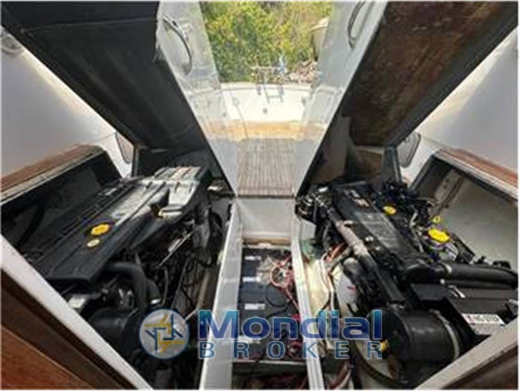 Bertram Express 31 Cruiser (PROJECT BY THUNDERBOAT ITALIA)