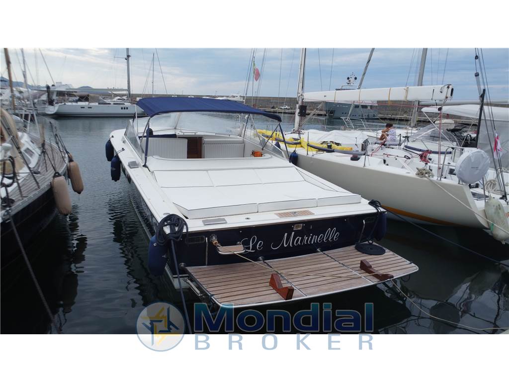 Magnum Marine 38