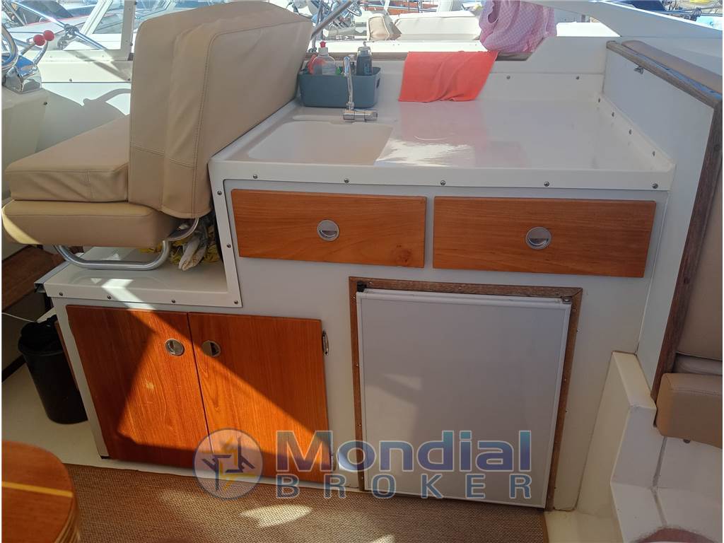 Bertram Moppie 28 (Refittato)