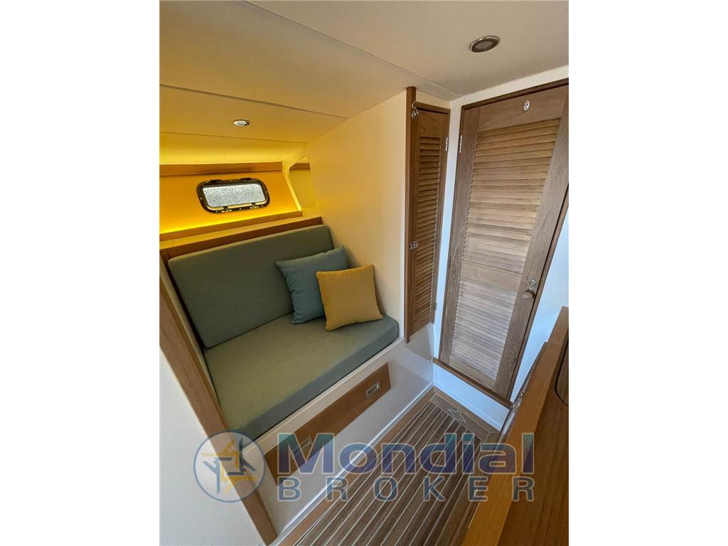 Magnum Marine 38 (REFIT 2024 by THUNDERBOAT ITALIA)