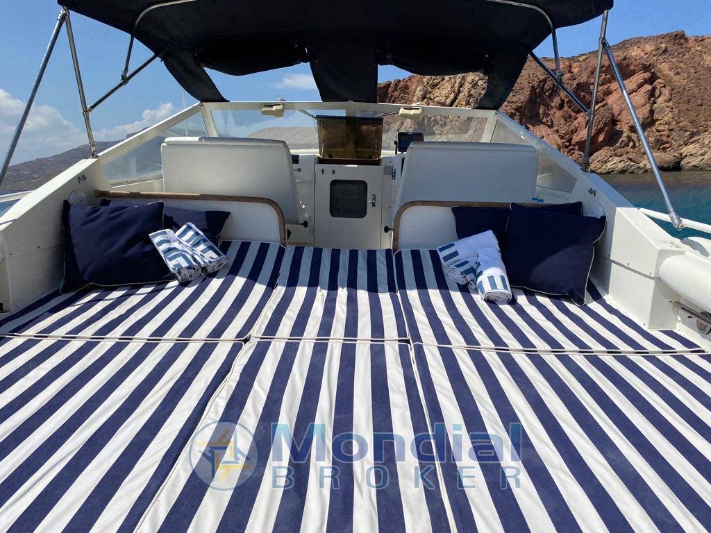 Bertram Yacht 28 Moppie