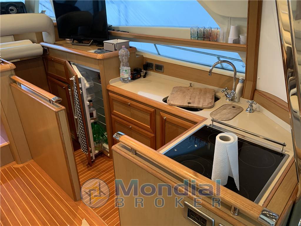 Mochi Craft Dolphin 54' Sun Top