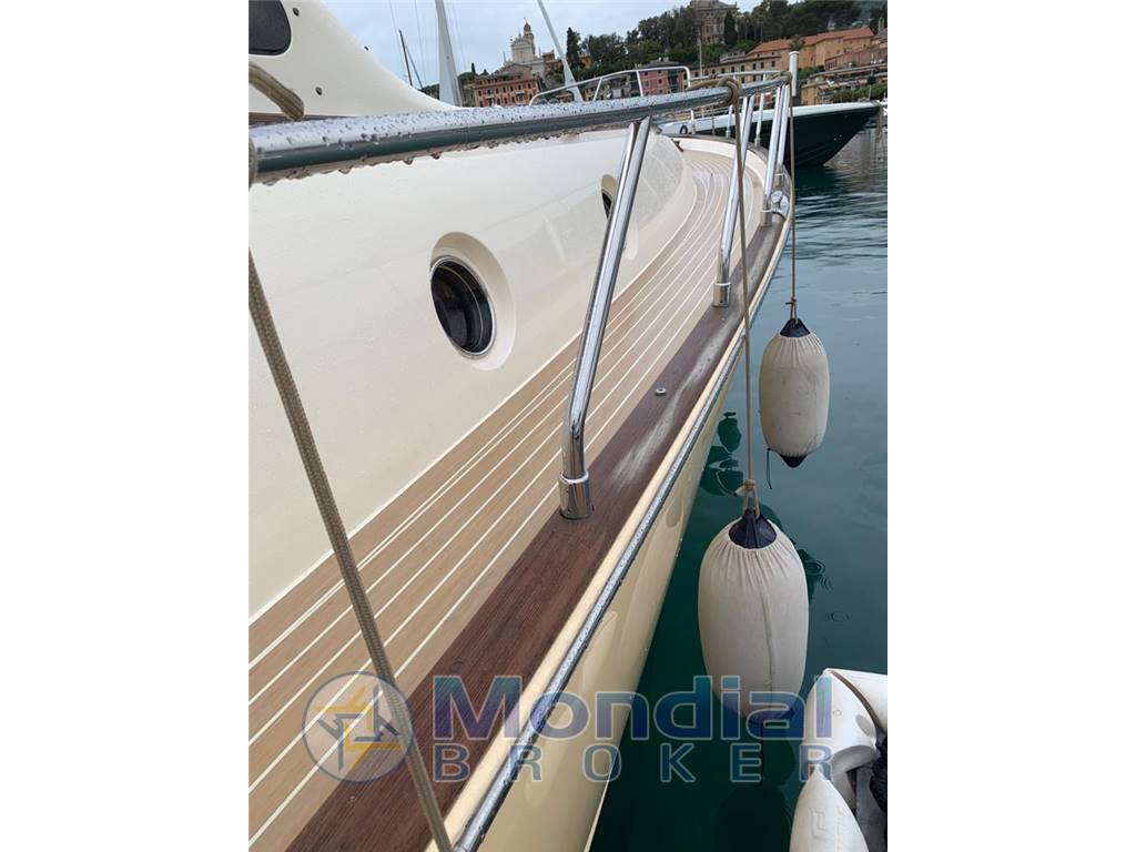 Mochi Craft Dolphin 54' Sun Top