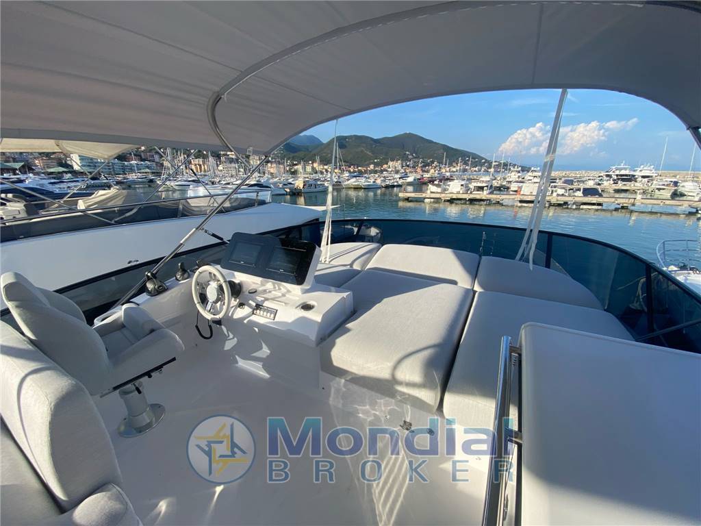 AZIMUT 53 FLY