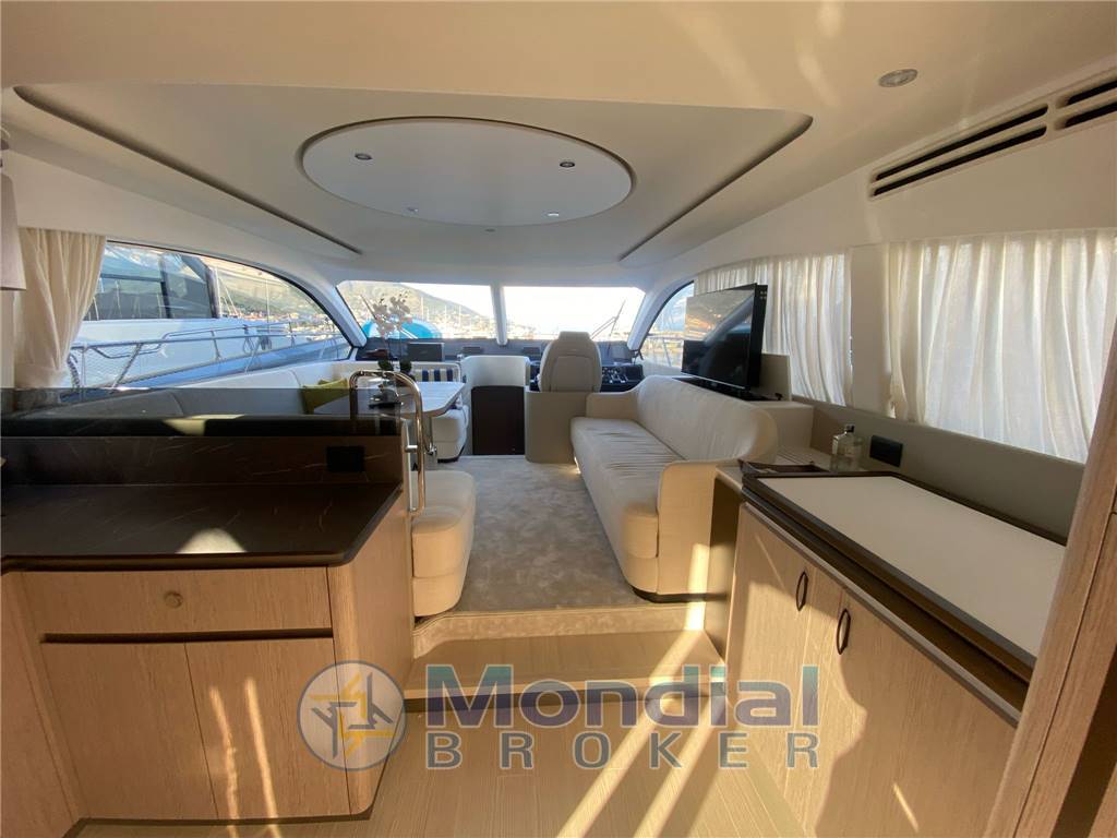 AZIMUT 53 FLY
