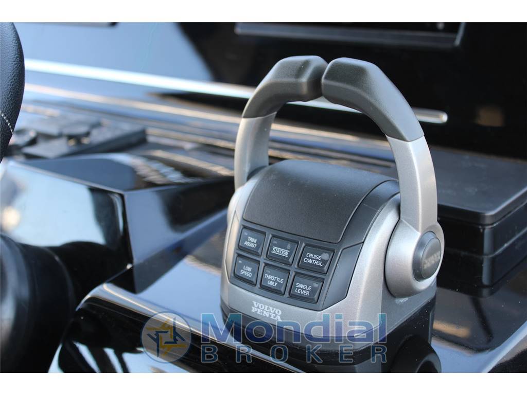 PERFORMANCE BOAT SOLARIS POWER 44 OPEN