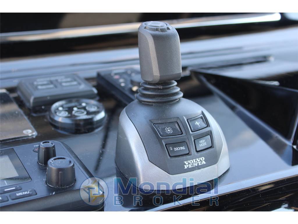 PERFORMANCE BOAT SOLARIS POWER 44 OPEN