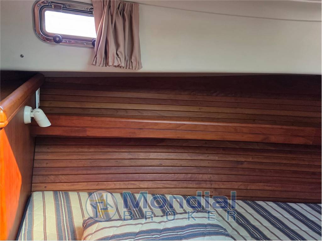 MAINSHIP USA 34 PILOT RUM RUNNER