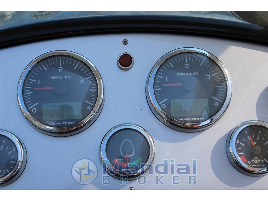 ABSOLUTE YACHTS 47 HARD TOP