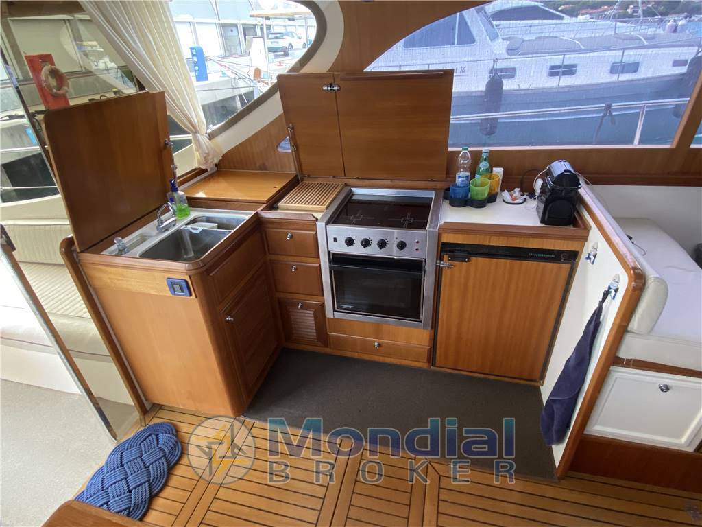 Rose Island 49