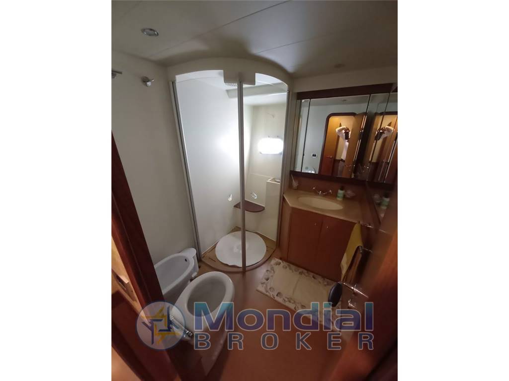 Ferretti Yacht 690 Altura