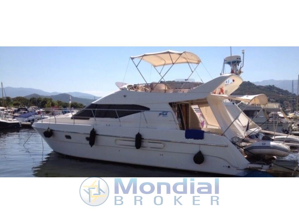 AZIMUT 40 FLY