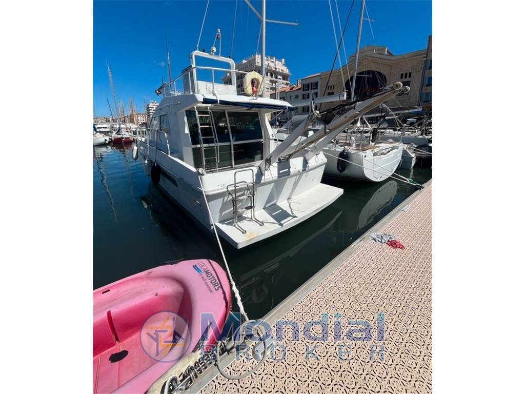 FERRETTI ALTURA 36 FLY