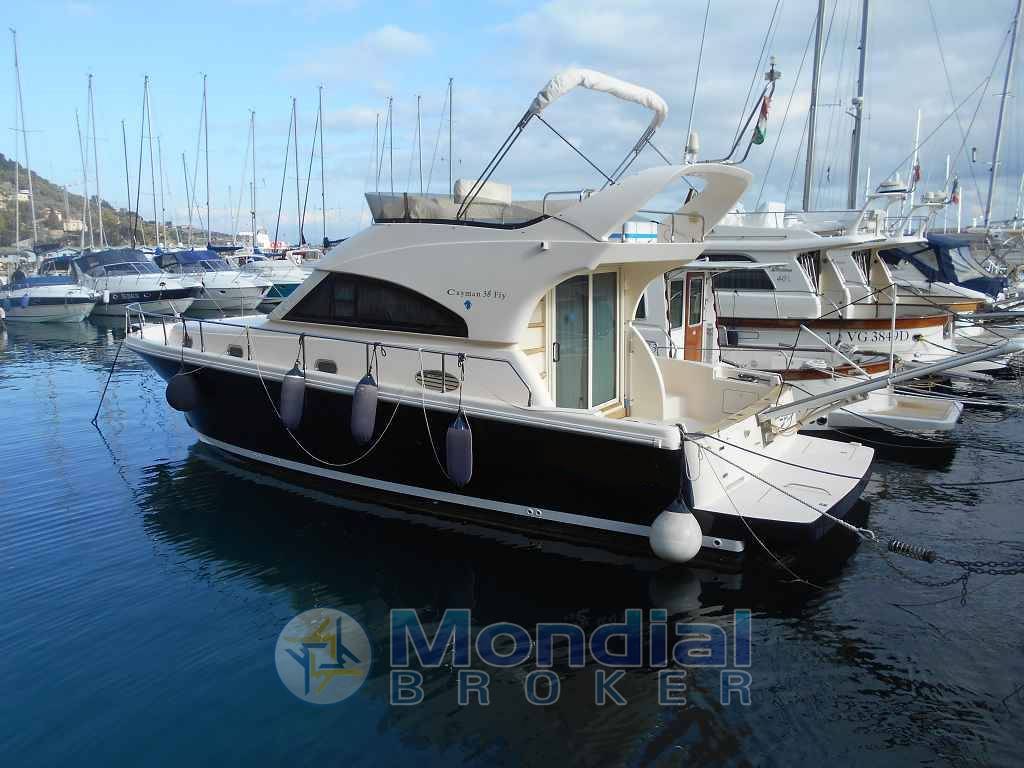 CAYMAN 38 FLY