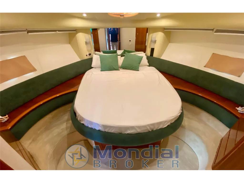 AZIMUT 42 FLY