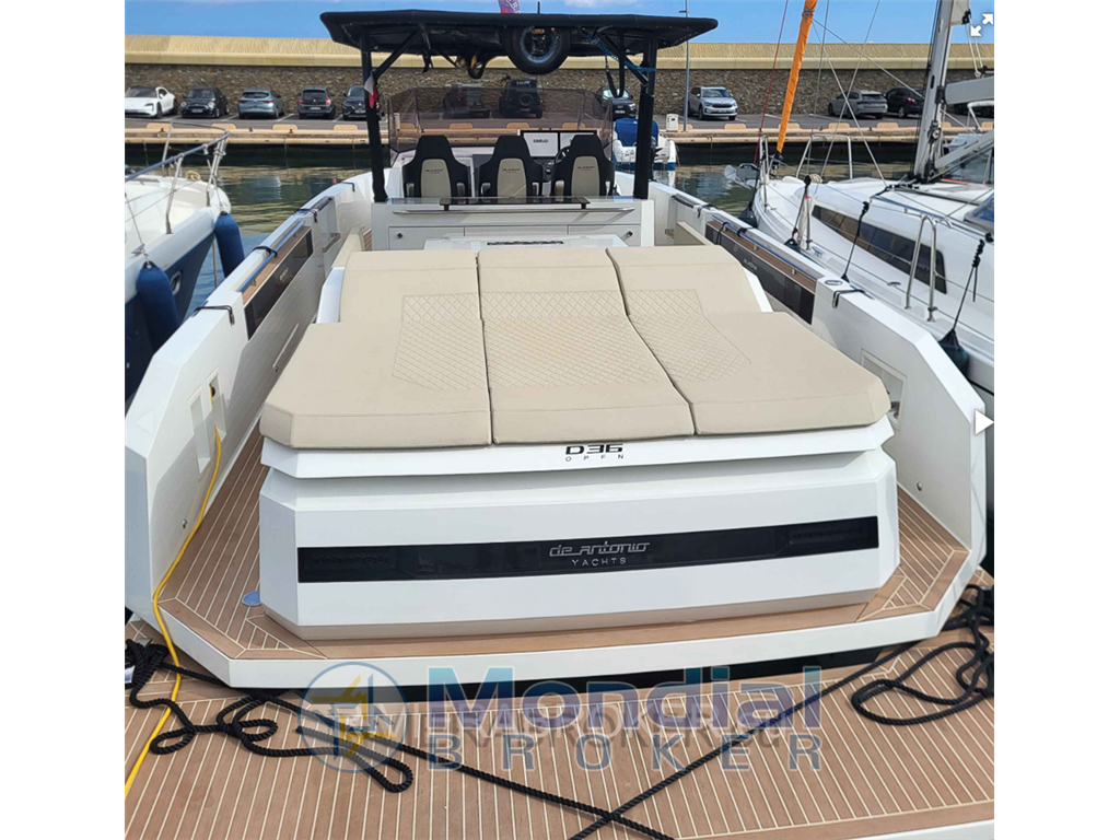 DE ANTONIO YACHTS D36 OPEN Soft-Top