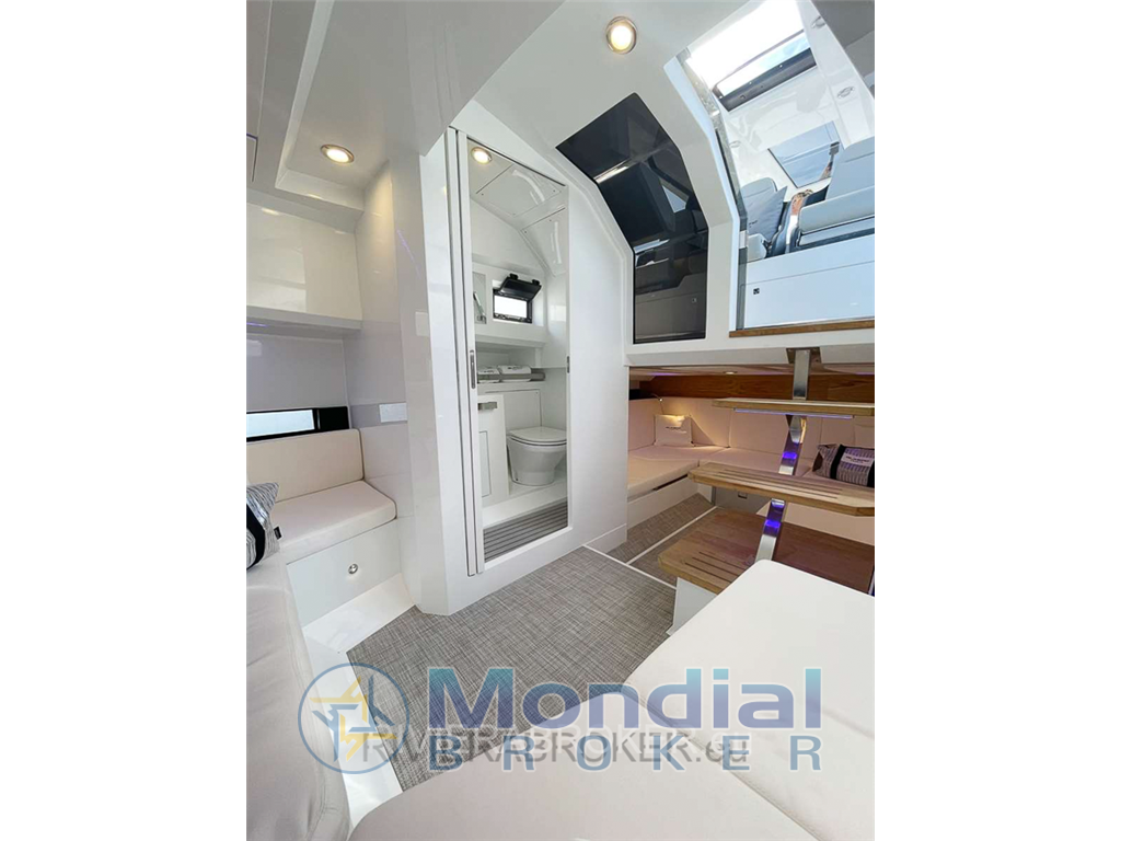 DE ANTONIO YACHTS D36 OPEN Soft-Top