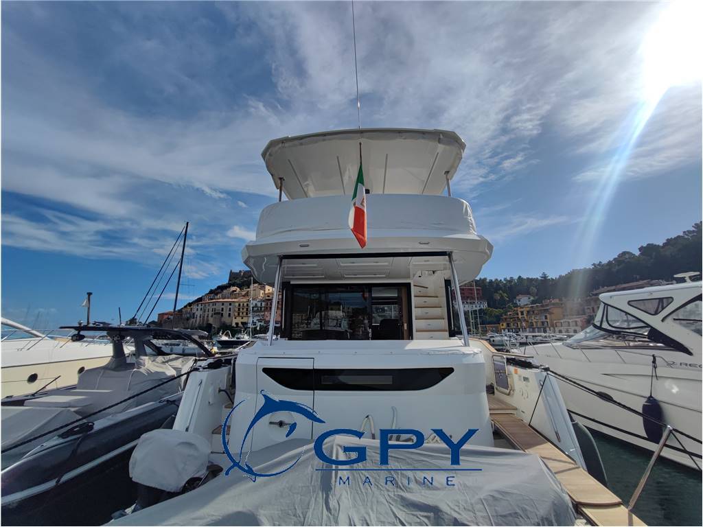Sirena Yachts Sirena 48
