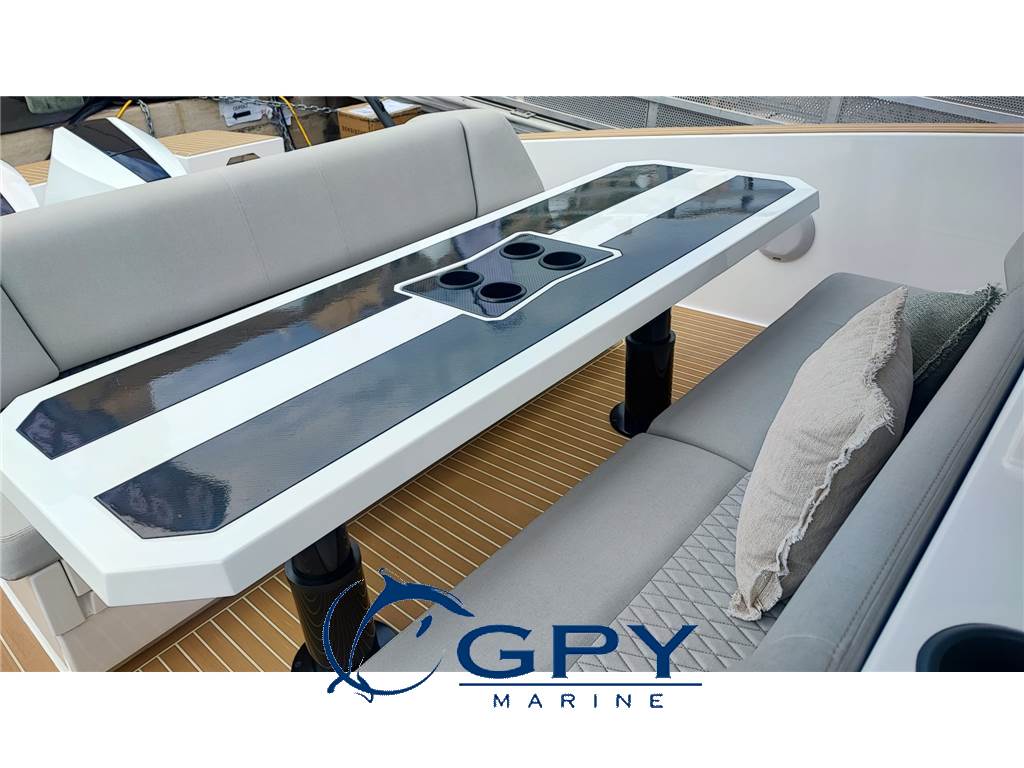 Tesoro Yachts 40 GTS