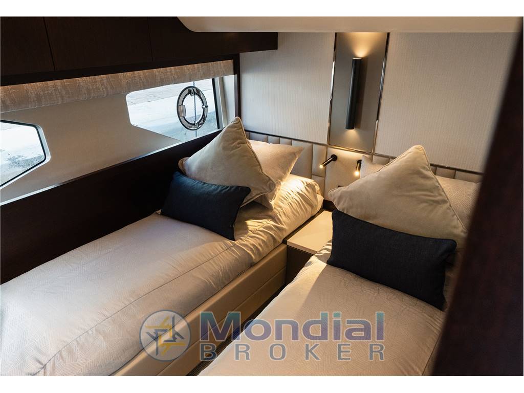 Sunseeker Manhattan 55