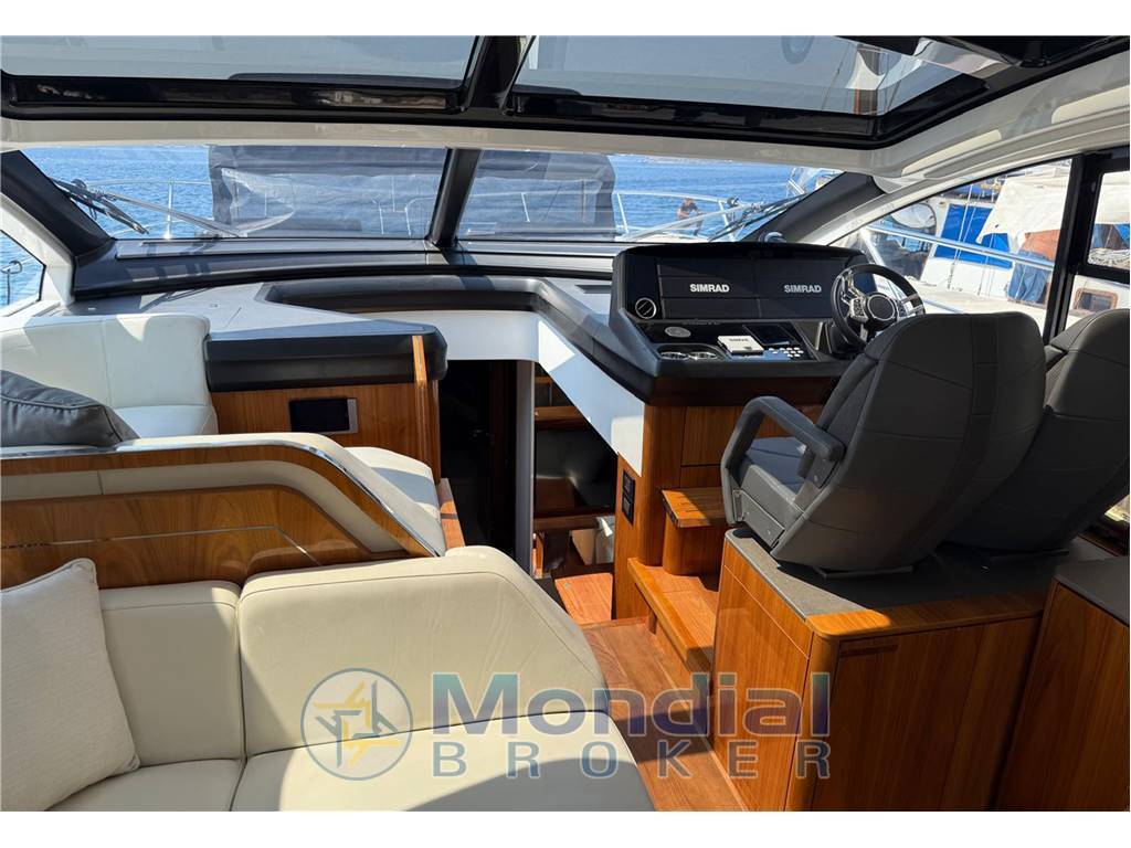 Sunseeker Predator 55 Evo