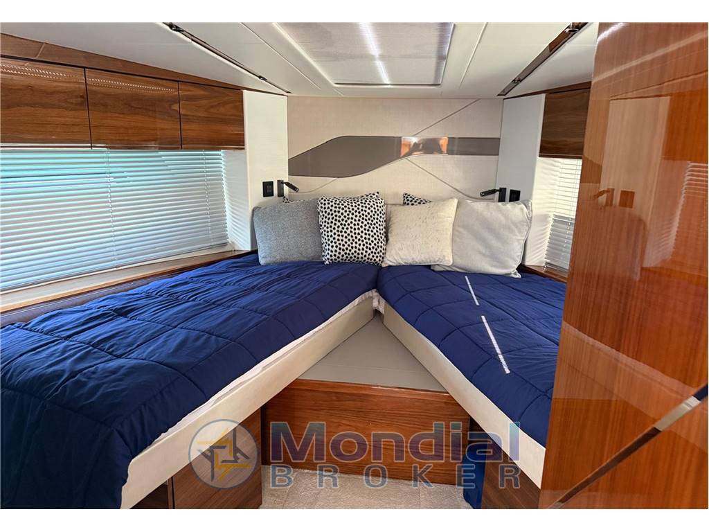 Sunseeker Predator 55 Evo