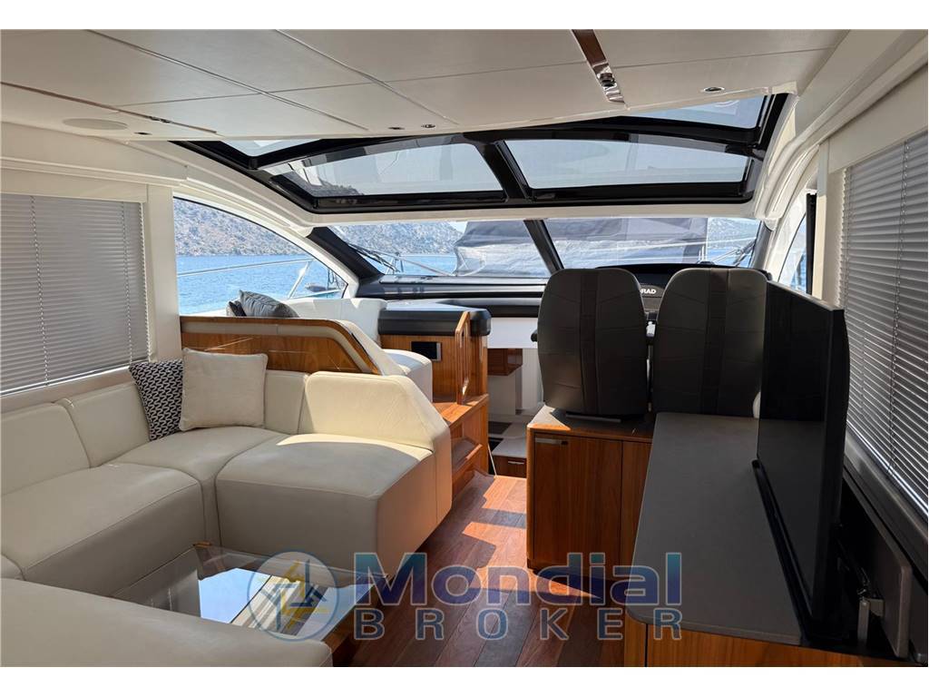 Sunseeker Predator 55 Evo