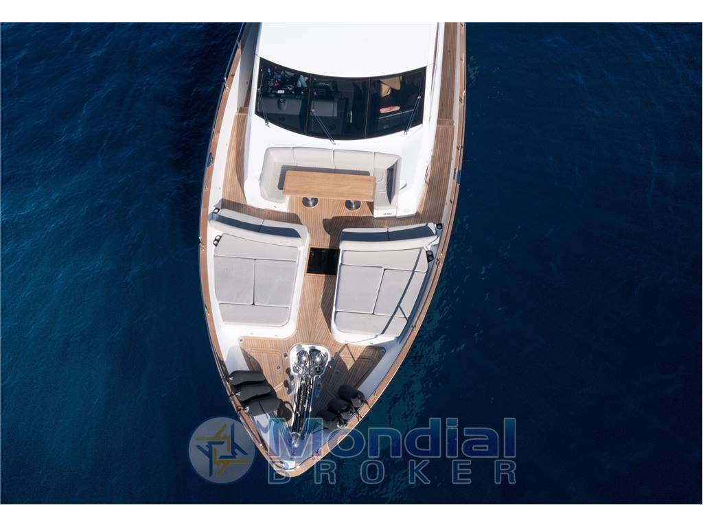 Sunseeker 28 Metri Yacht