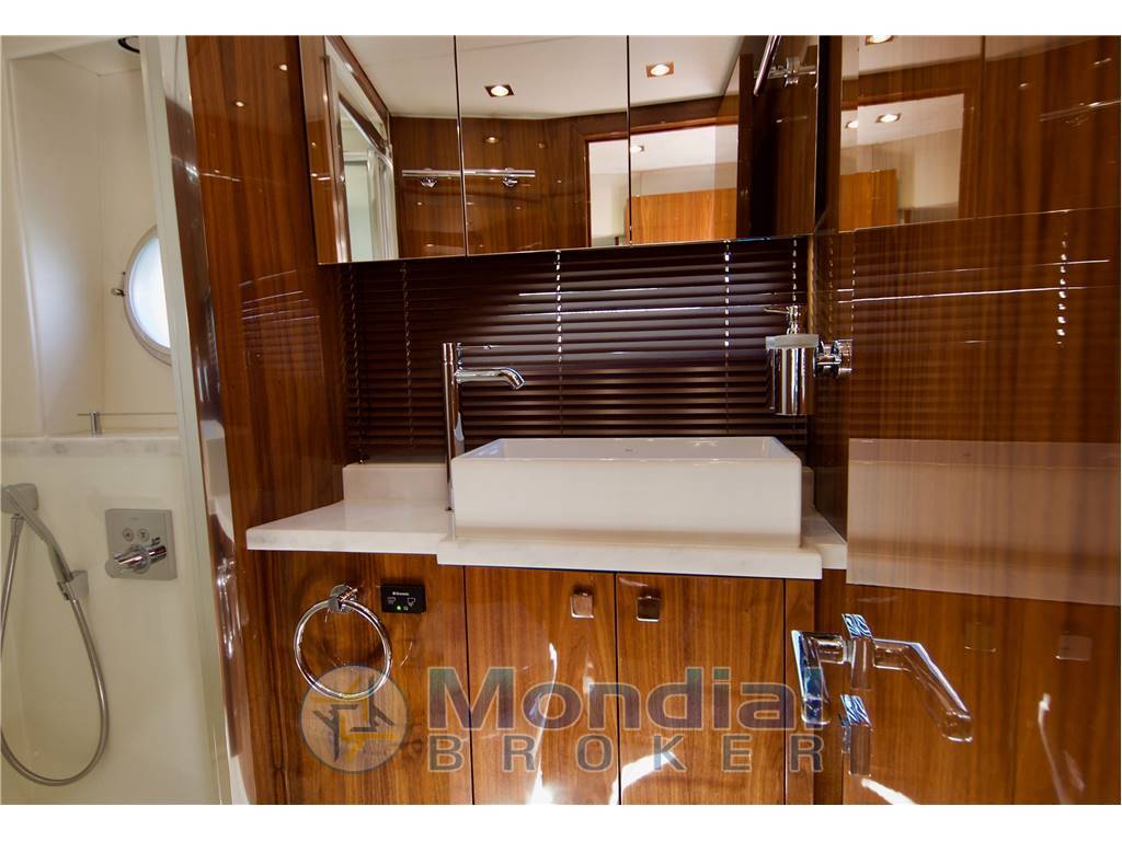 Sunseeker Predator 57