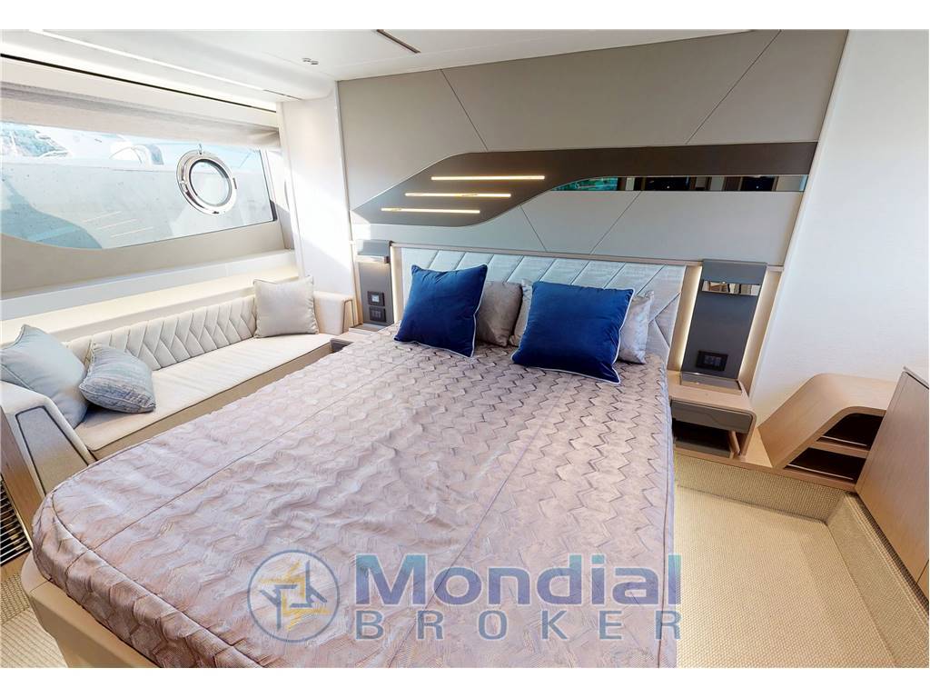 Sunseeker Predator 60 EVO