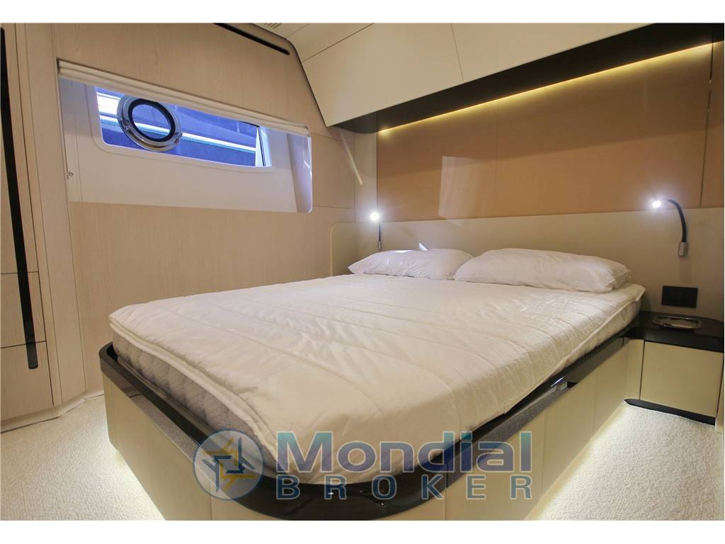 Azimut 78