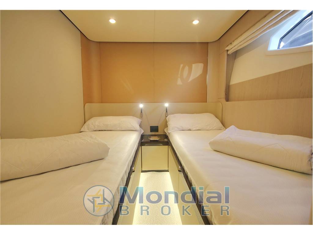 Azimut 78