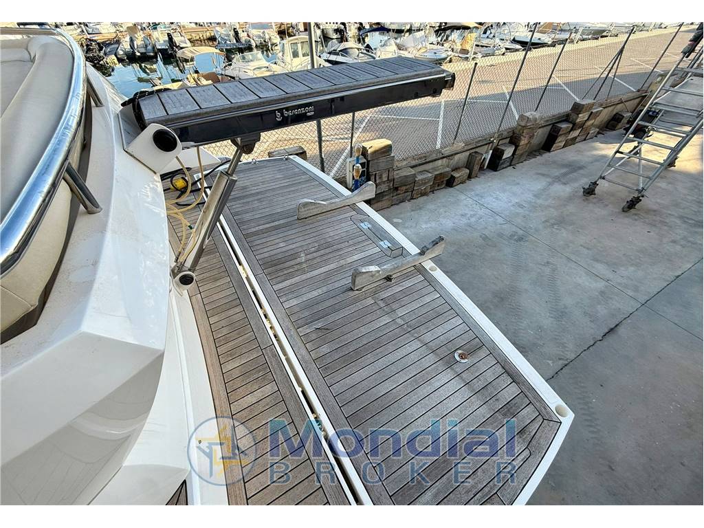 Sunseeker Portofino 40