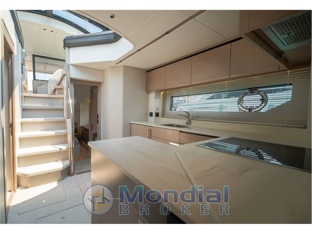 Sunseeker Predator 55 EVO