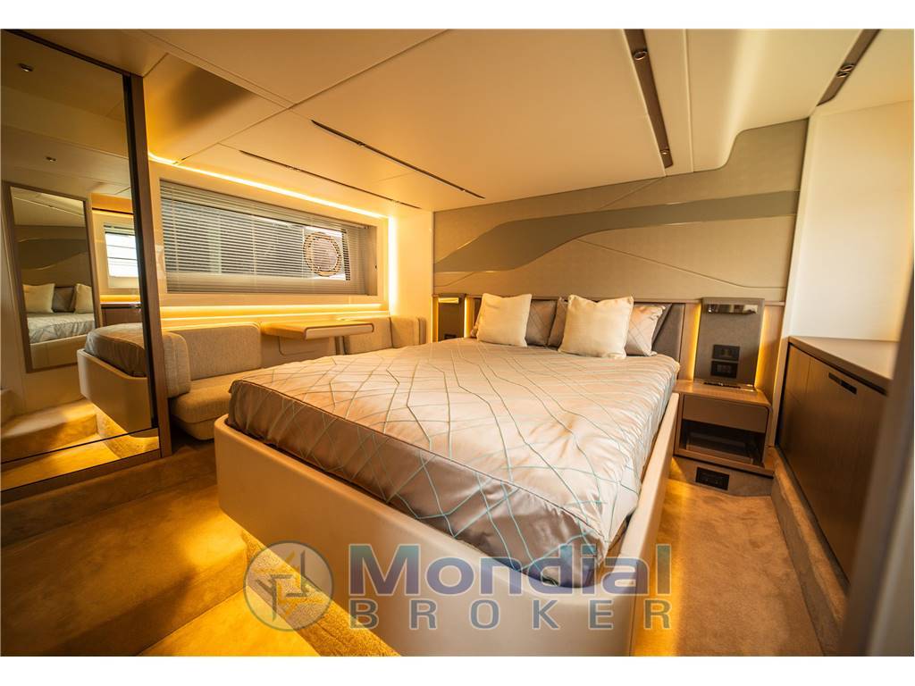 Sunseeker Predator 55 EVO
