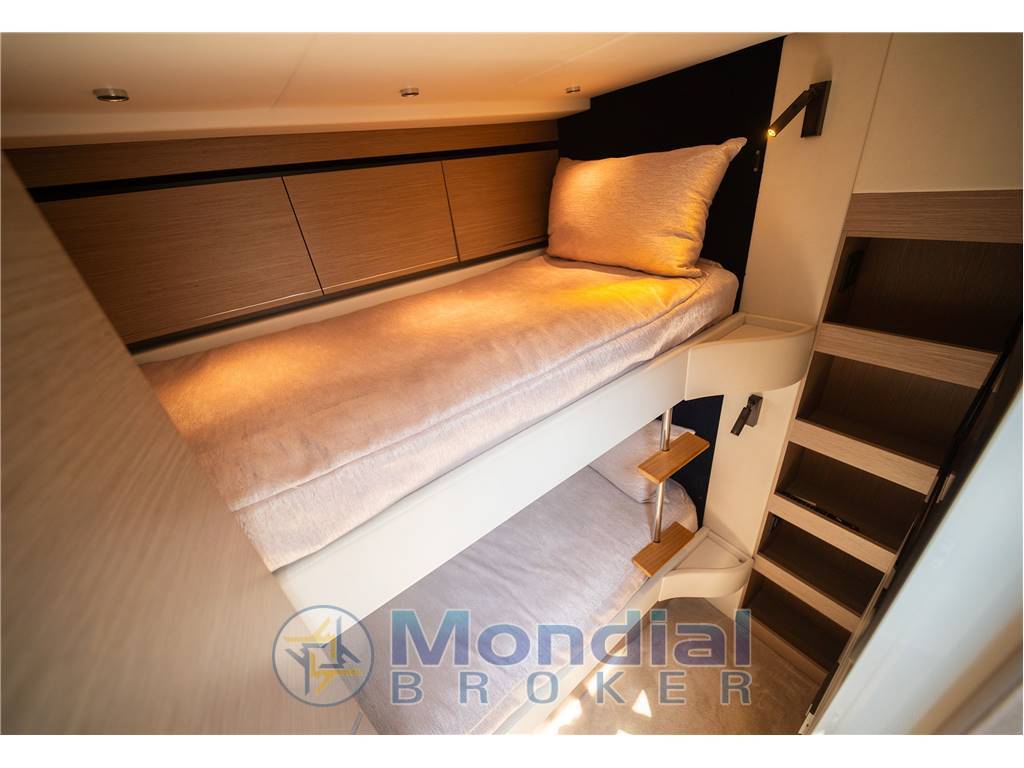 Sunseeker Predator 55 EVO