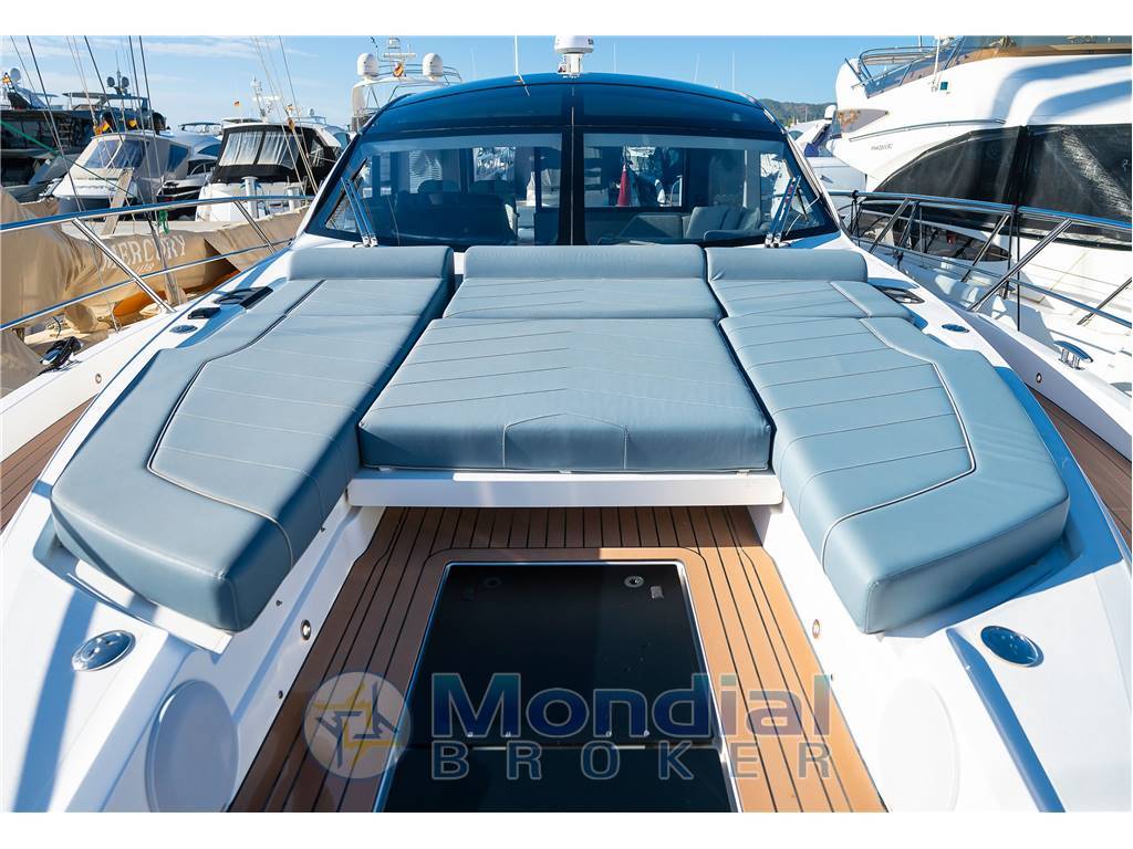 Sunseeker Predator 55 EVO