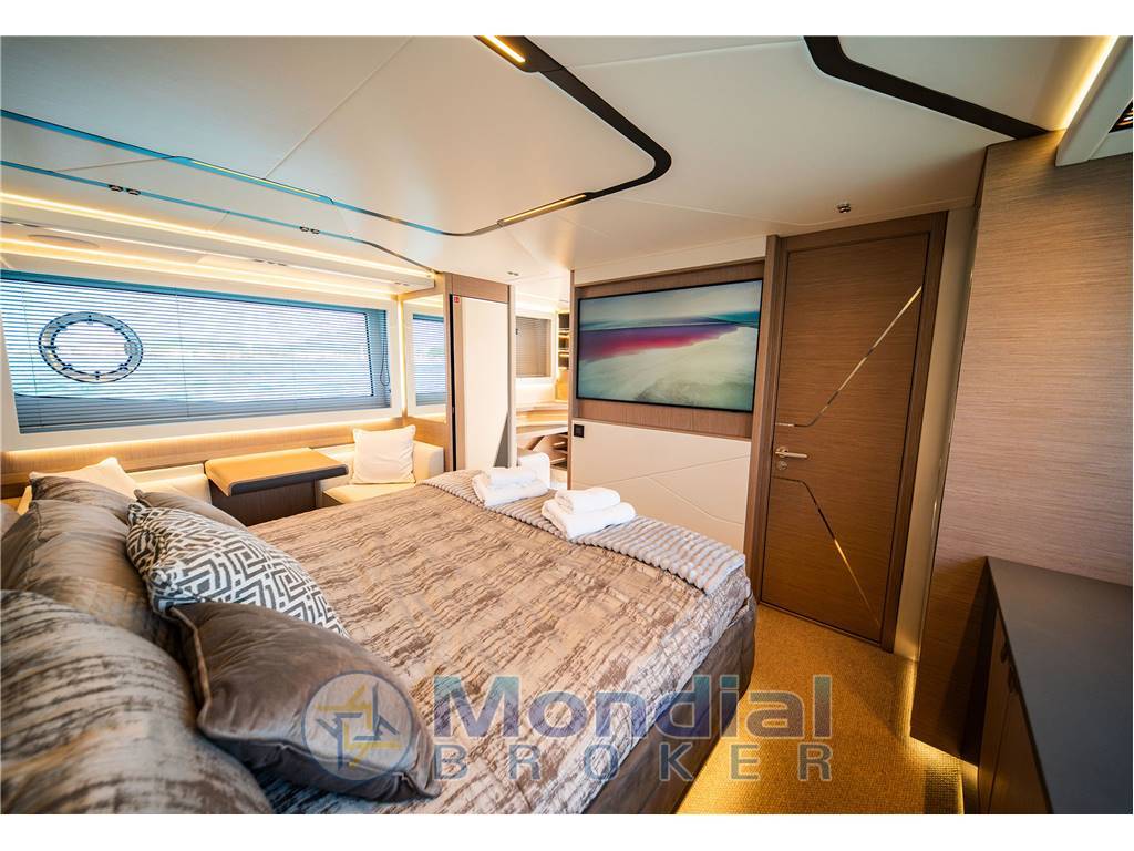 Sunseeker Predator 65