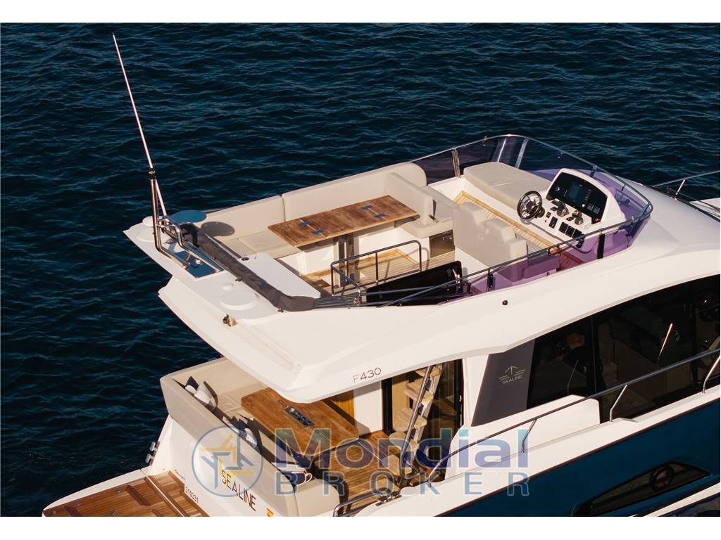 Sealine F430