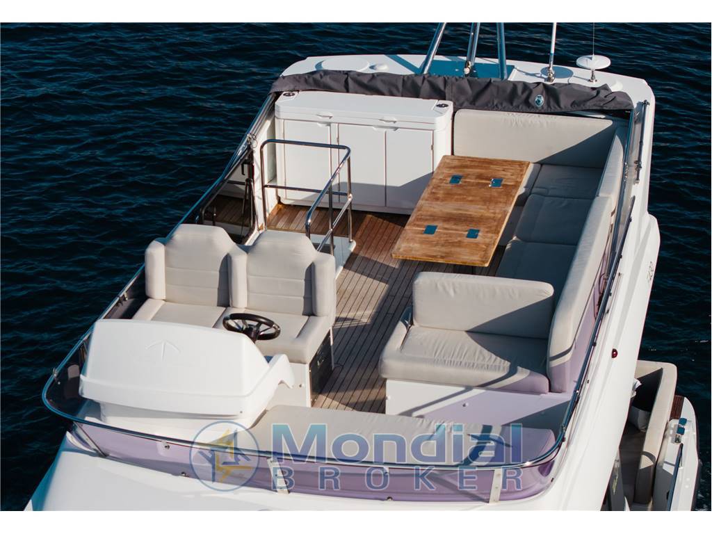 Sealine F430