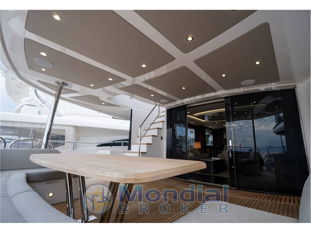 Sunseeker 86 Yacht