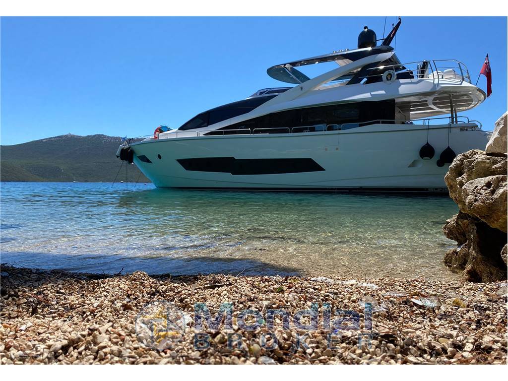 Sunseeker 86 Yacht