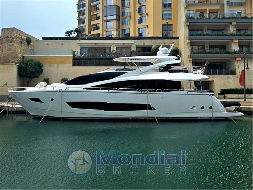 Sunseeker 86 Yacht