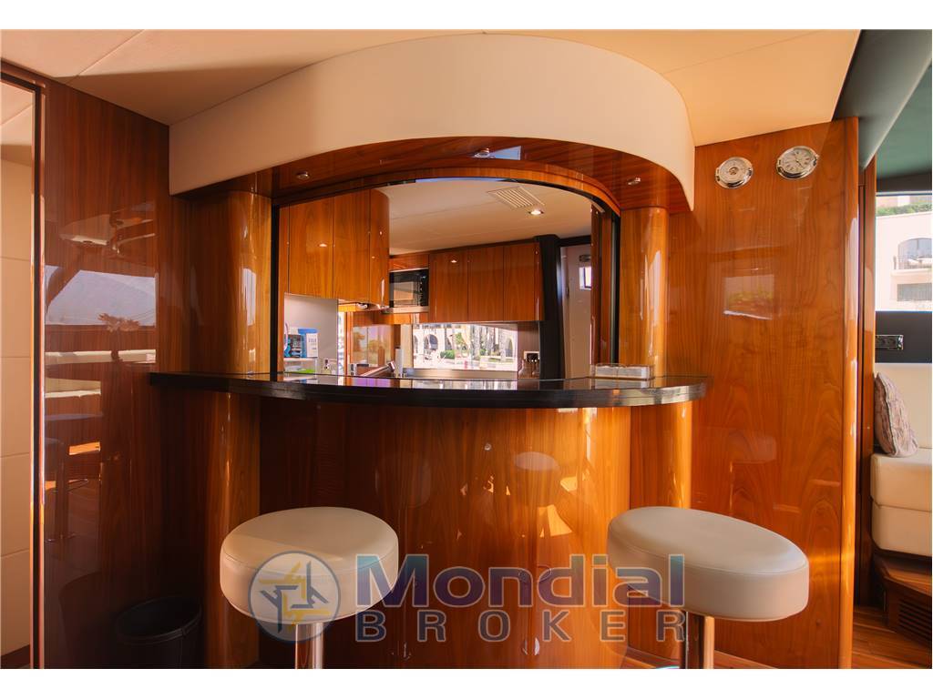 Sunseeker 86 Yacht