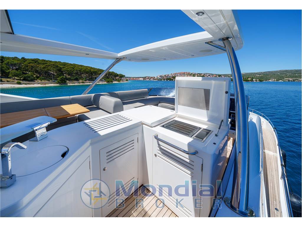 Sunseeker 76 Yacht