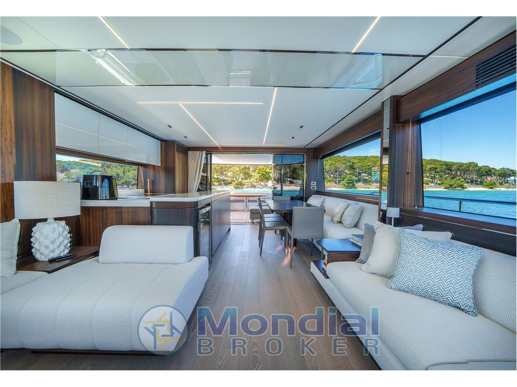 Sunseeker 76 Yacht