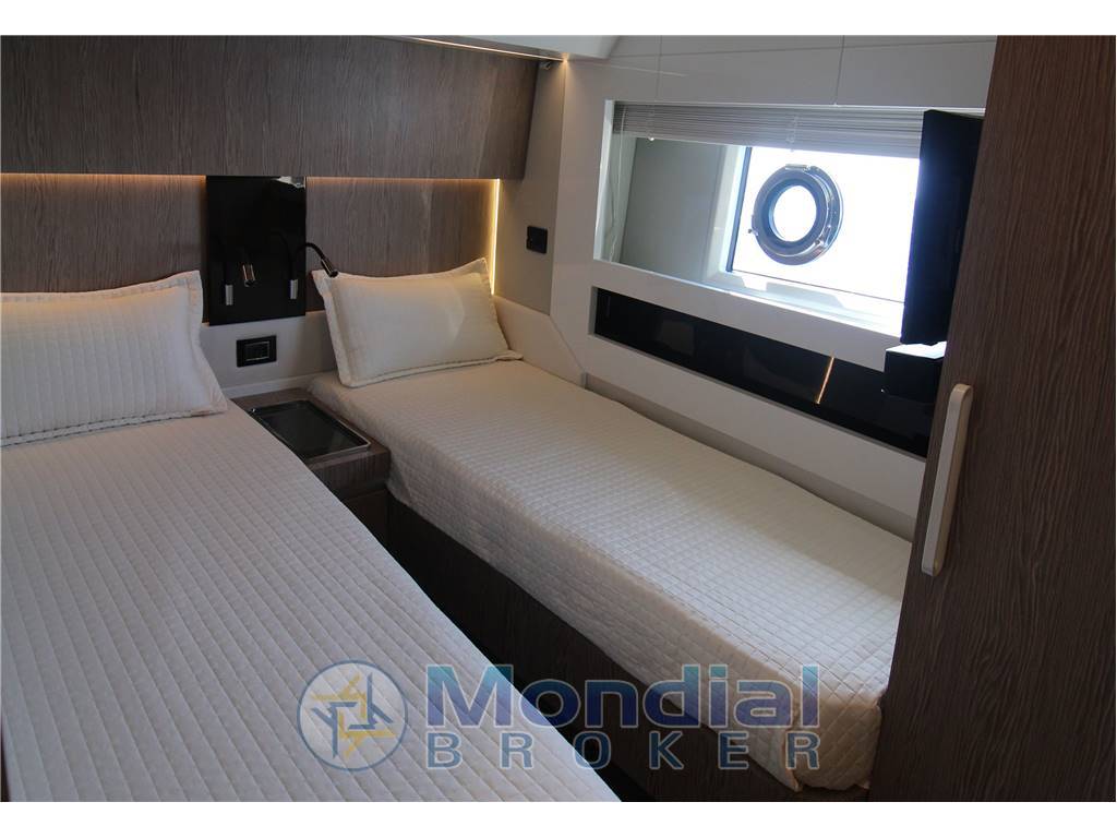 Azimut S7