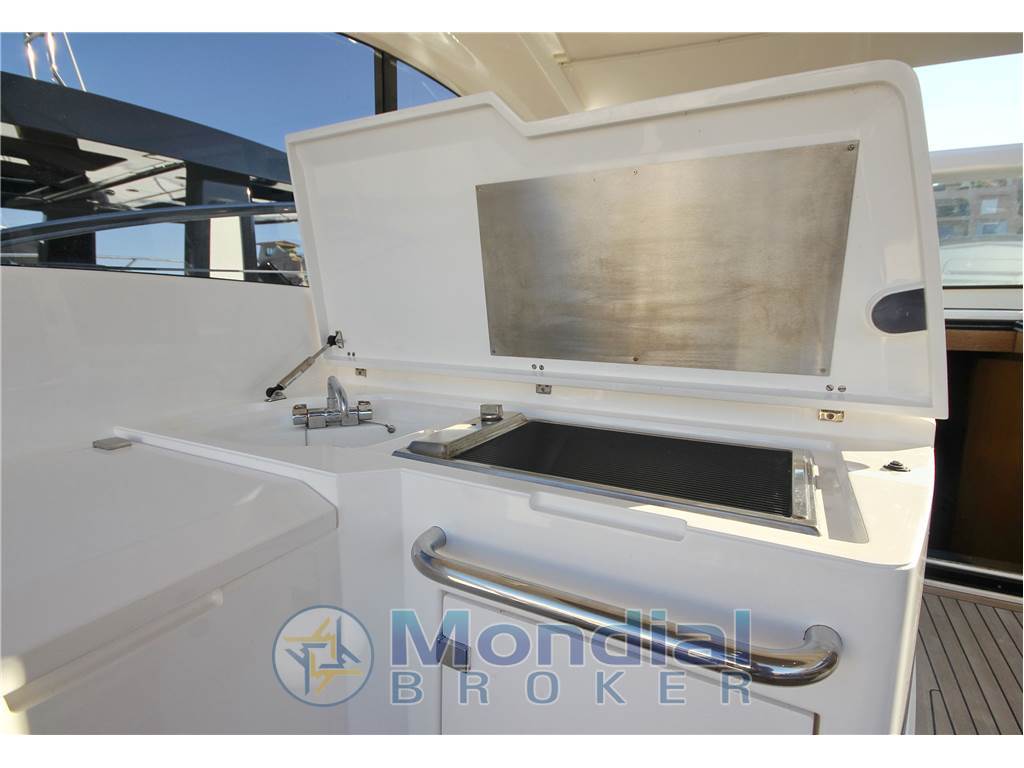 Sunseeker Portofino 40